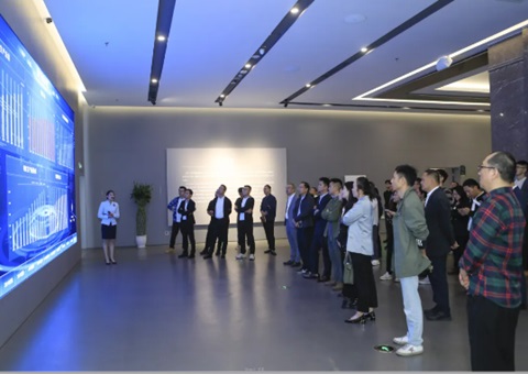 成都举行城市价值座谈会