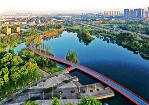 到2035年，，成都将基本实现15分钟生涯圈100%笼罩